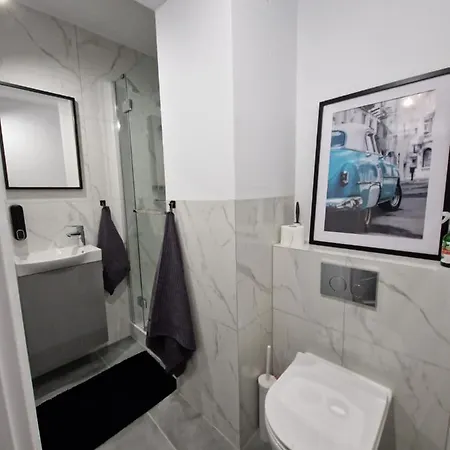 Apartman Vizzit Us Twarda