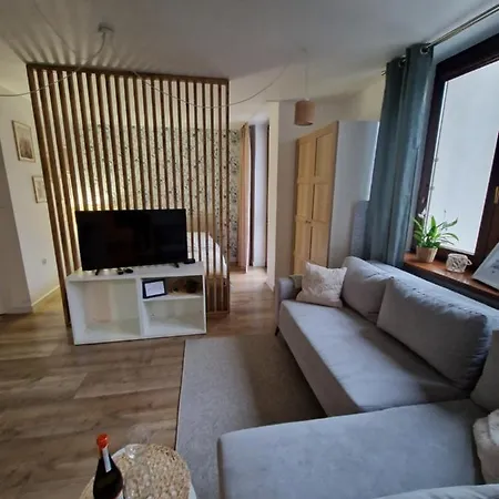 Vizzit Us Twarda Apartament